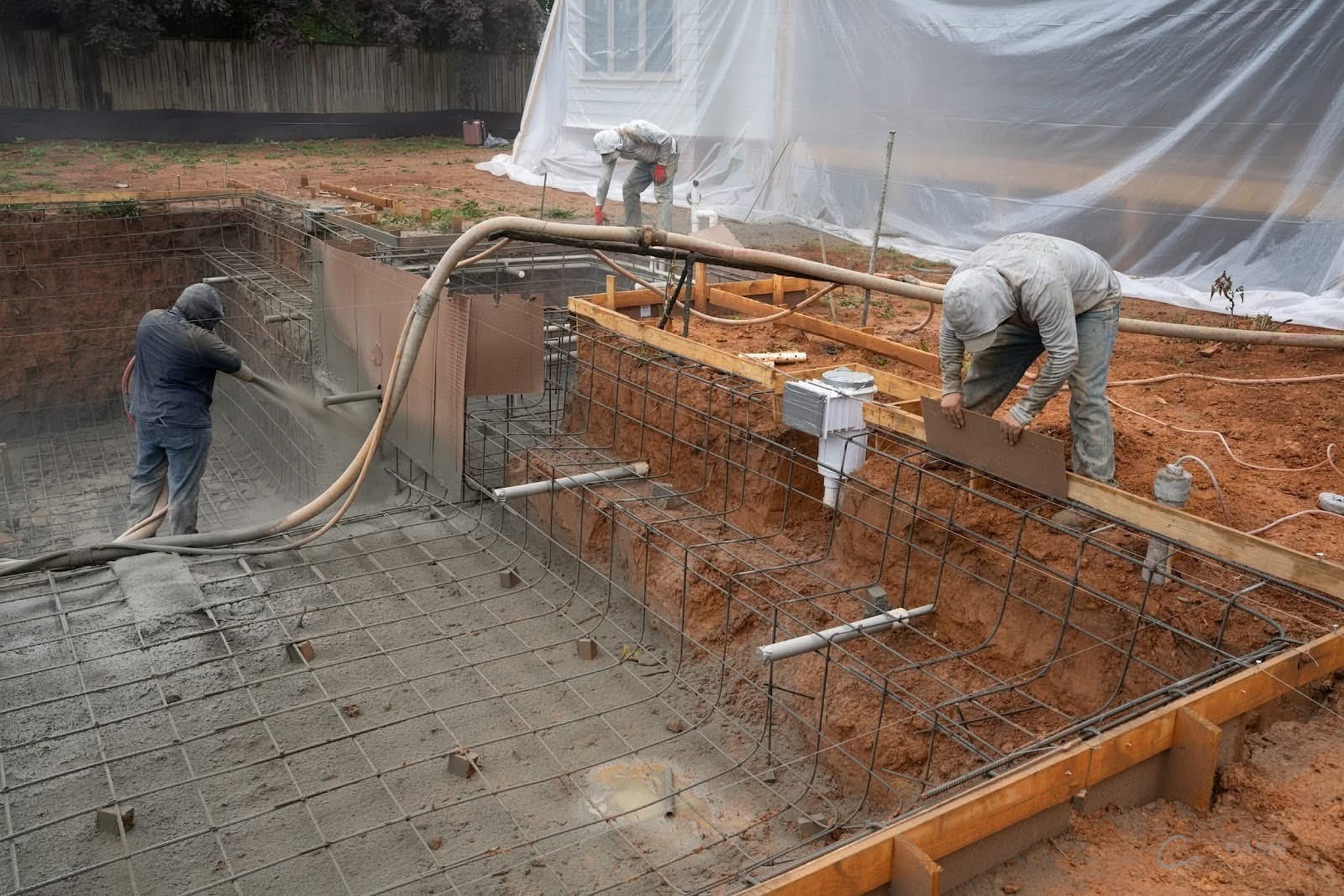 Pool construction shotcrete